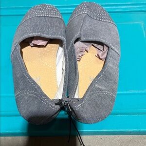 🌙 B10 - Ardene Gray Slip-On Shoes